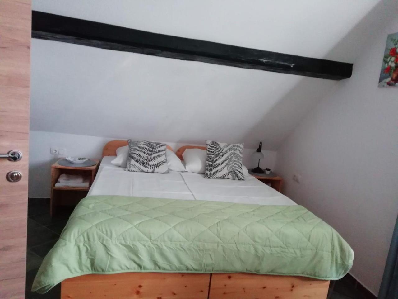 Mama's House Hostel *